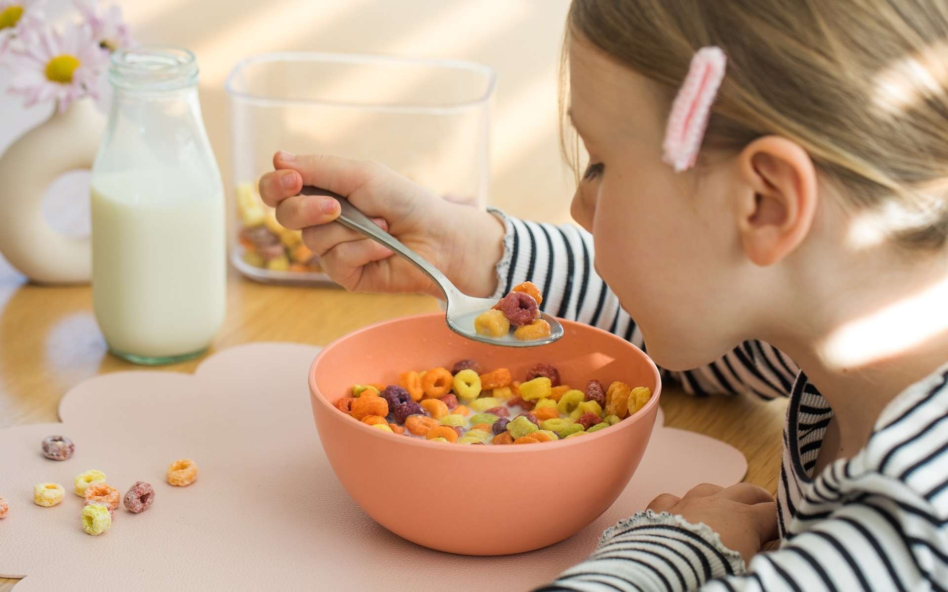Petit-déjeuner : le guide anti-piège pour bien choisir les céréales des enfants