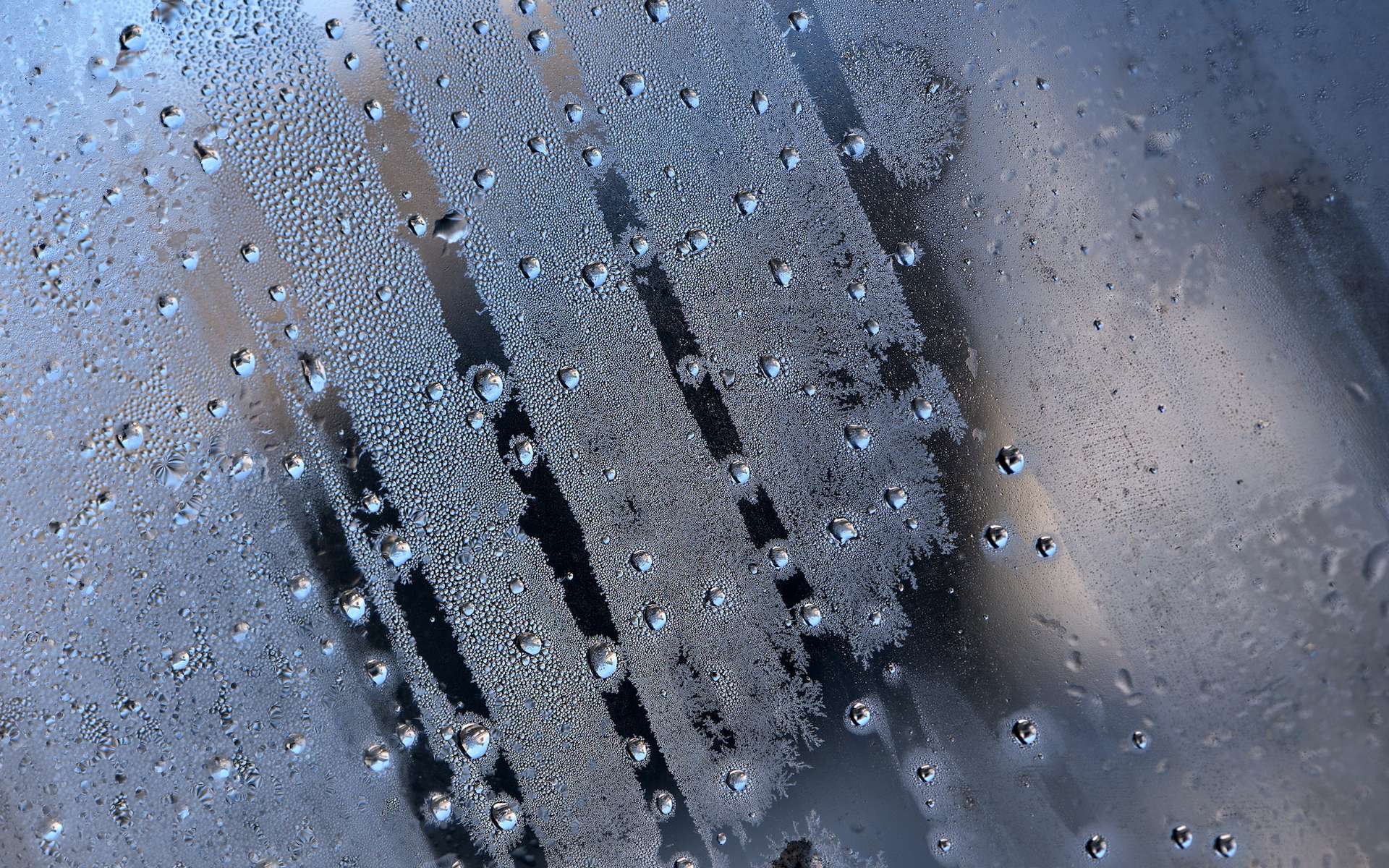 Face à la pénurie d'eau mondiale, cette start-up française fabrique de l'eau potable à partir de l'air