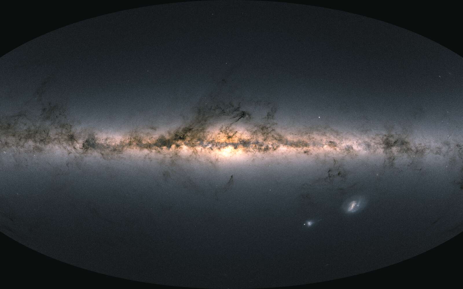 Le VLT se dote du plus grand spectrographe d'Europe : un géant de 10 tonnes capable d'observer 1 000 objets à la fois !