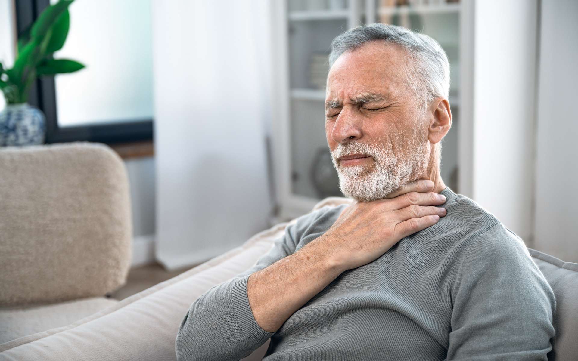 Patient bizarre : après deux ans de hoquet par intermittence et deux semaines de hoquet non-stop, on lui pose enfin un diagnostic