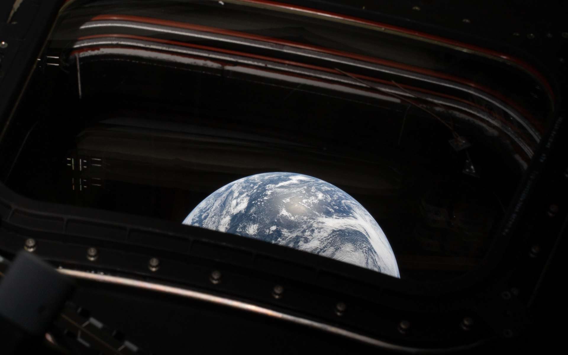 Ce que les astronautes vivent face à la Terre est si fort que cela les change à jamais, et vous pouvez l'approcher !