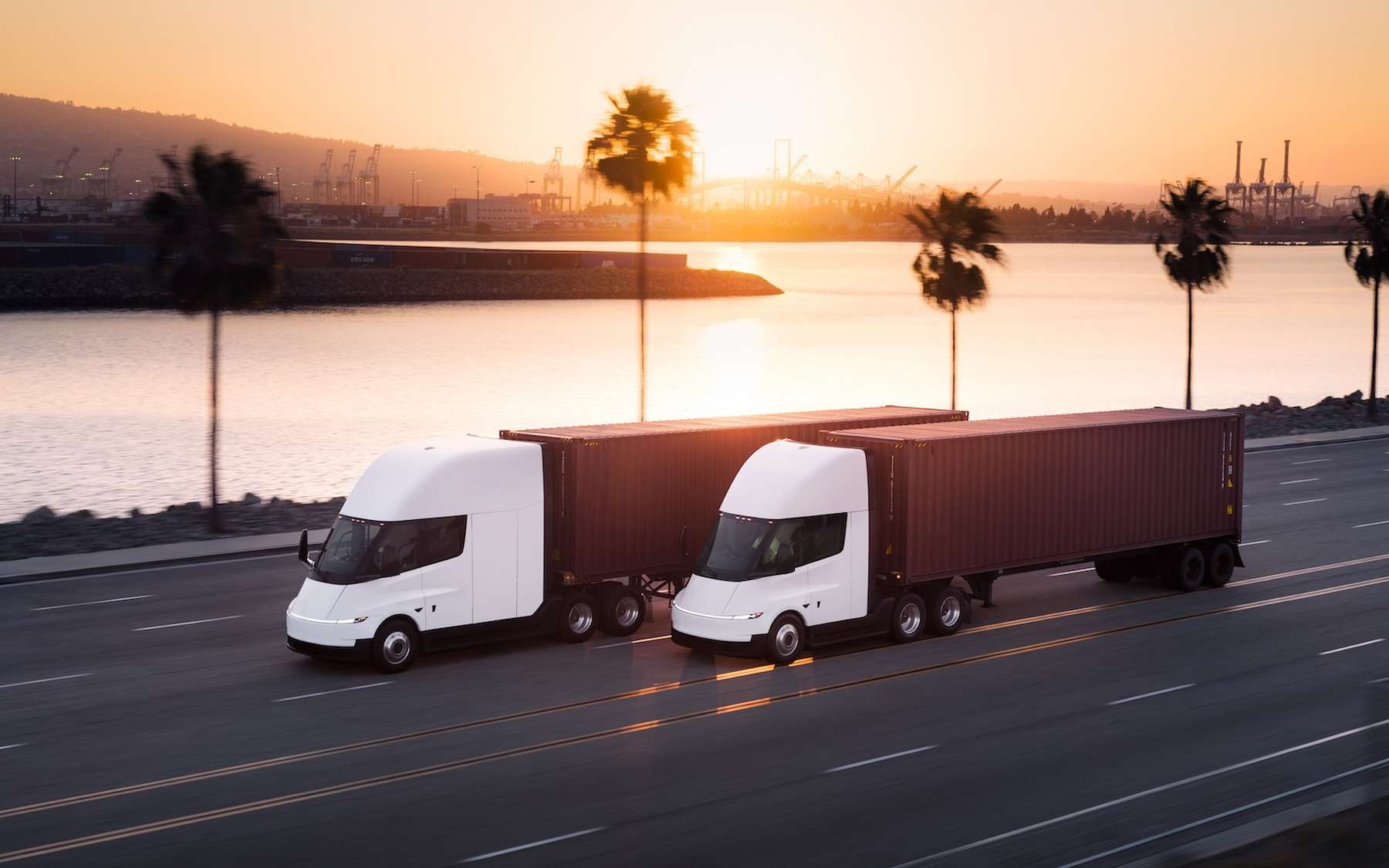 Le camion de Tesla arrive enfin en Europe avec 800 km d'autonomie... mais le plus difficile commence