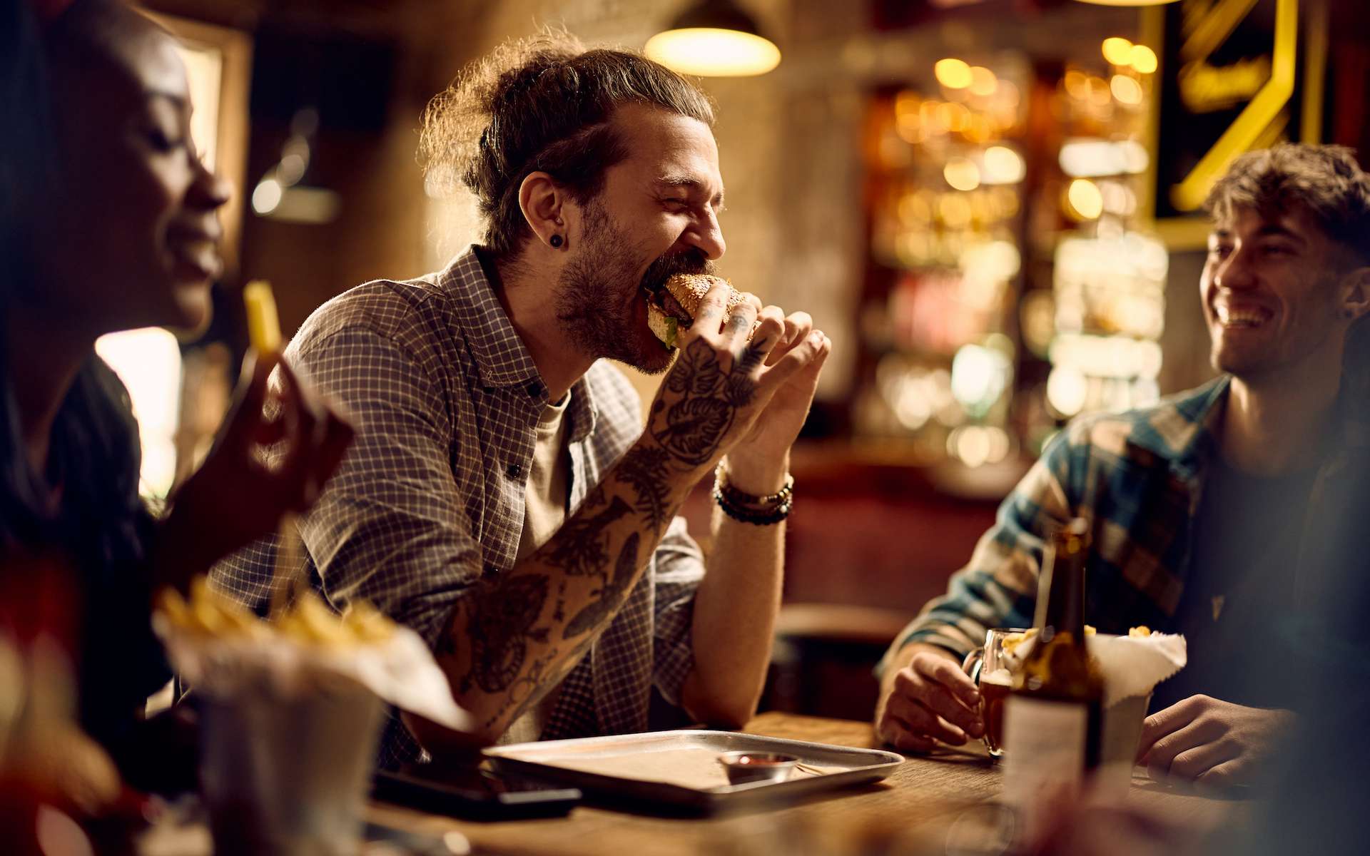 Patient bizarre : un homme décède après avoir mangé un hamburger. Il souffrait d’une allergie rare depuis peu, sans le savoir