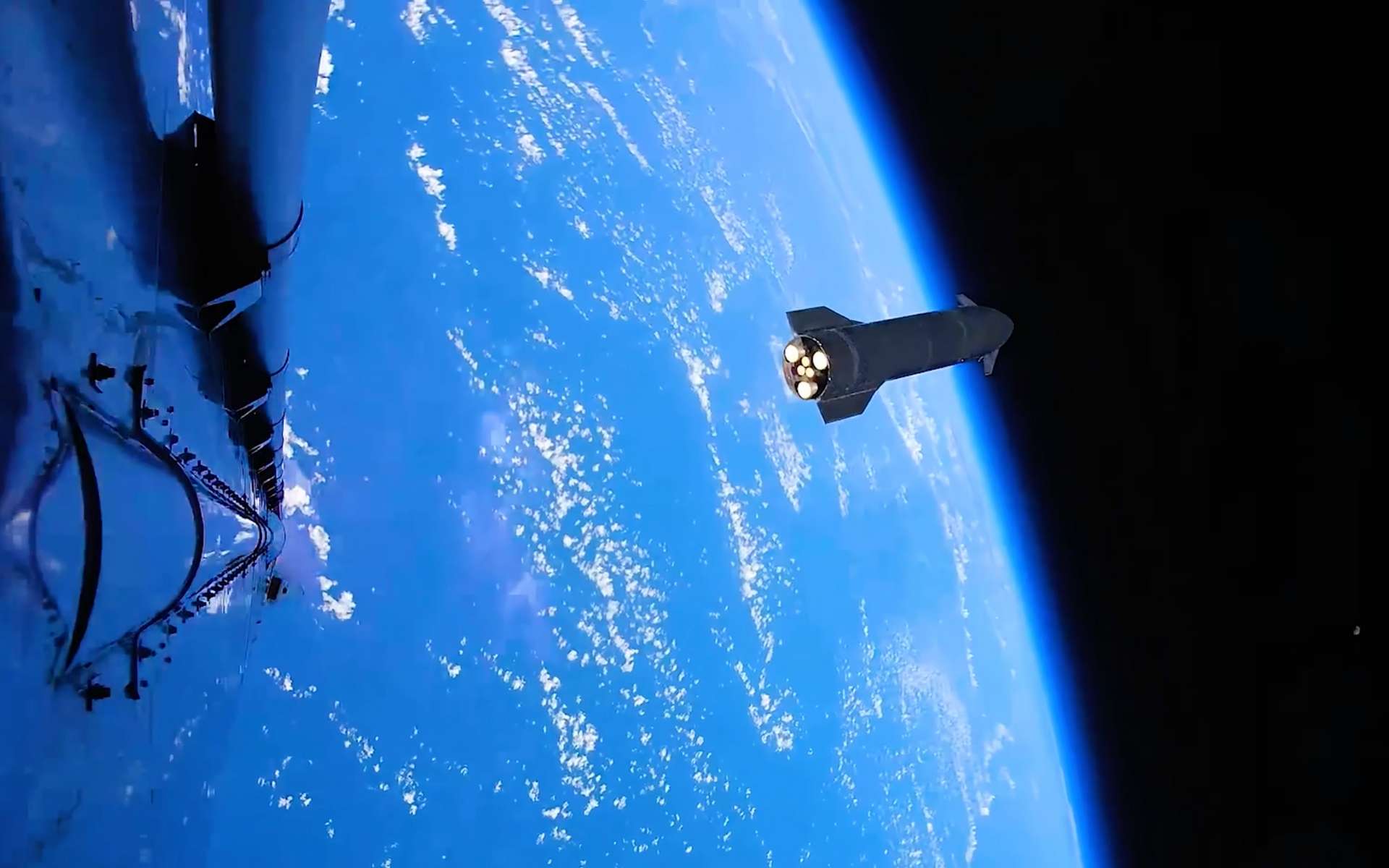 13e vol d'essai du Starship : entre réussite technique et défis persistants
