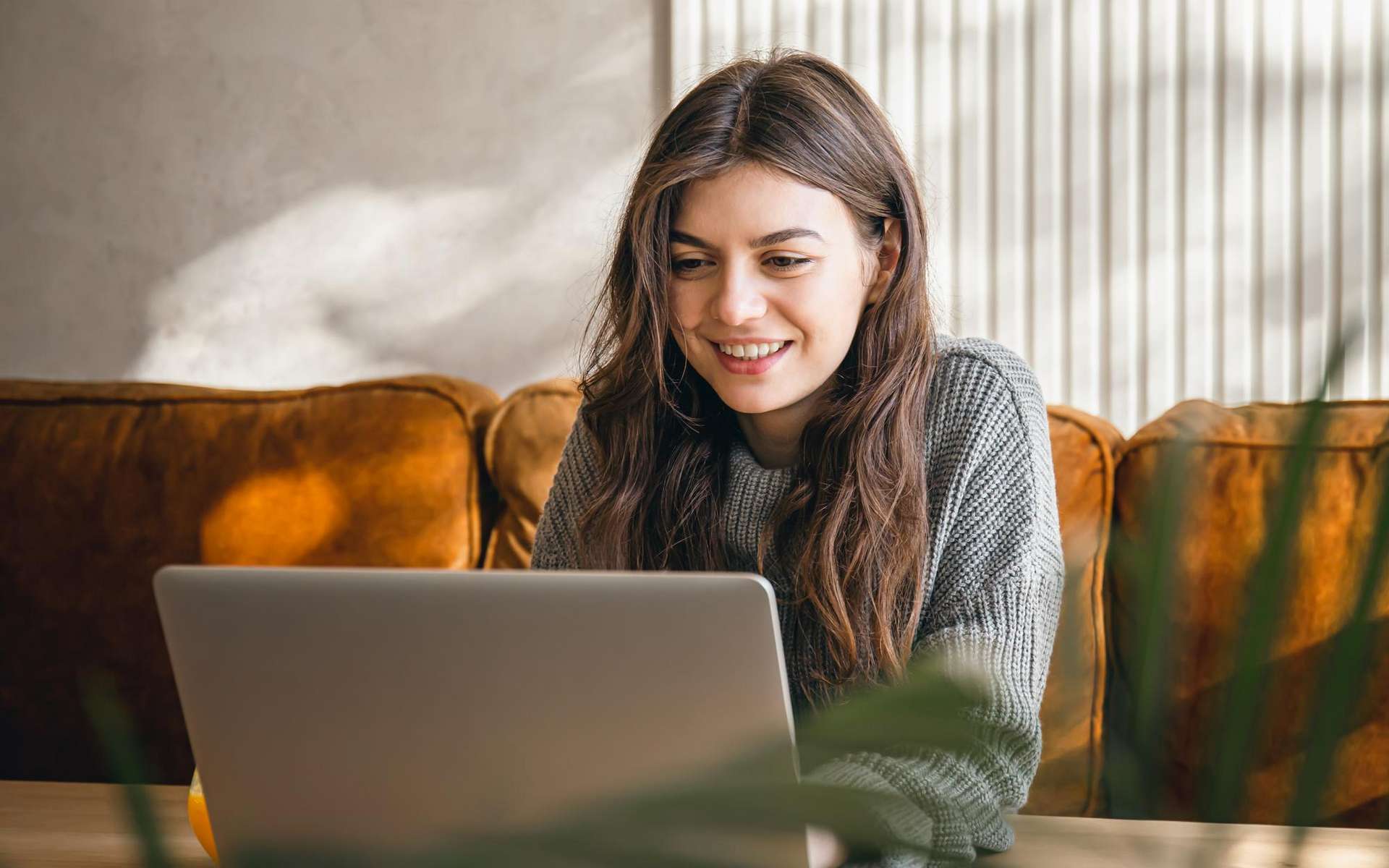 ExpressVPN Basique vs Surfshark Starter : quel VPN choisir pour payer moins cher ?