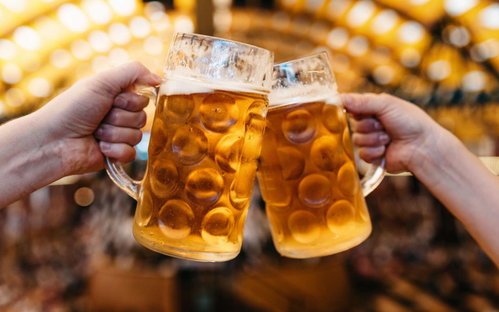 Voici l'étonnante découverte de chercheurs sur le lien entre la bière et les piqûres de moustiques