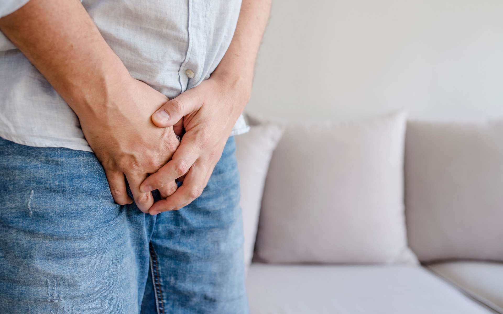 Patient Bizarre : pour stopper ses fuites urinaires, il s'injecte de la glue dans l'urètre et finit à l'hôpital