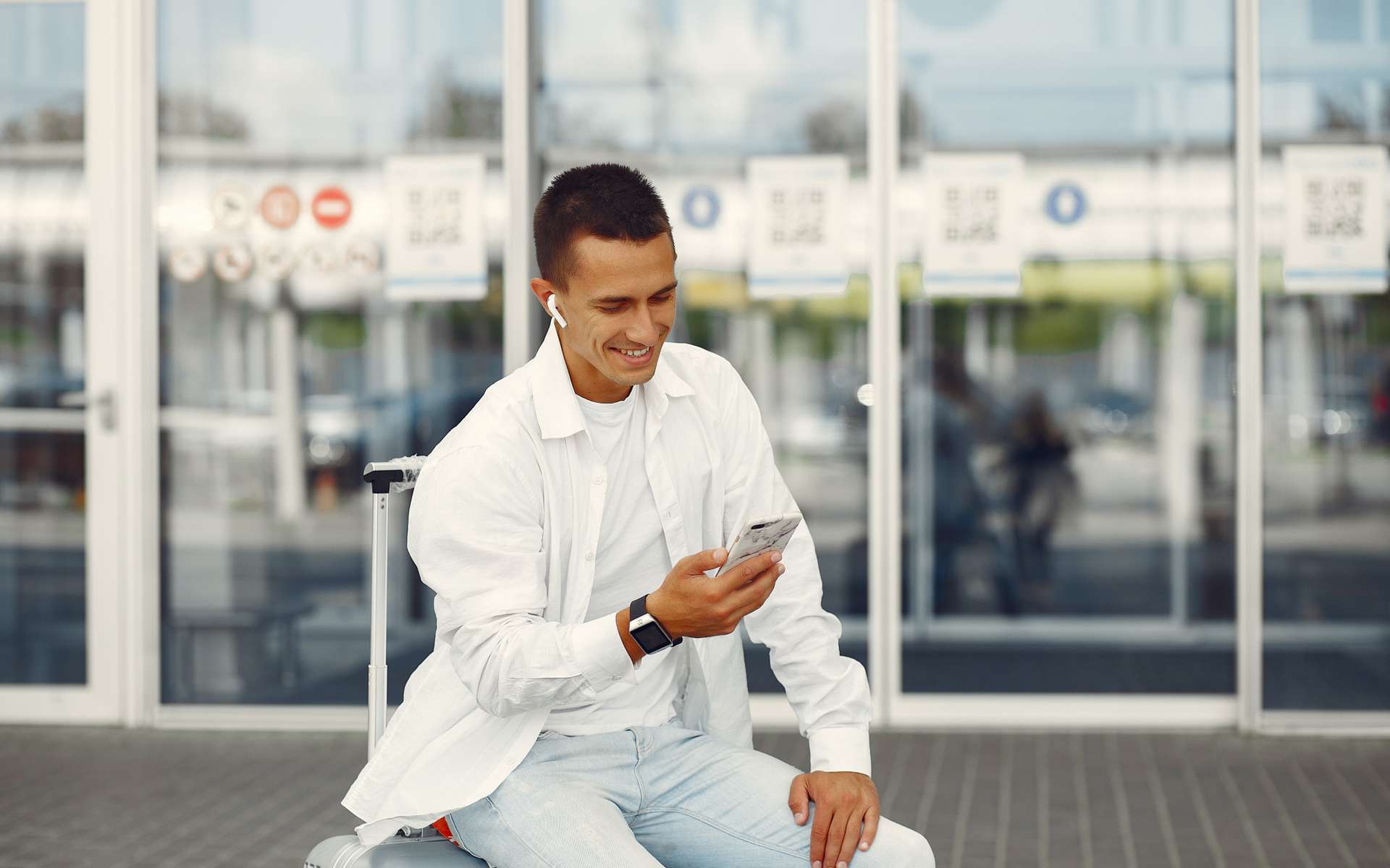 Connexion immédiate à l'arrivée : Holafly eSIM simplifie les voyages
