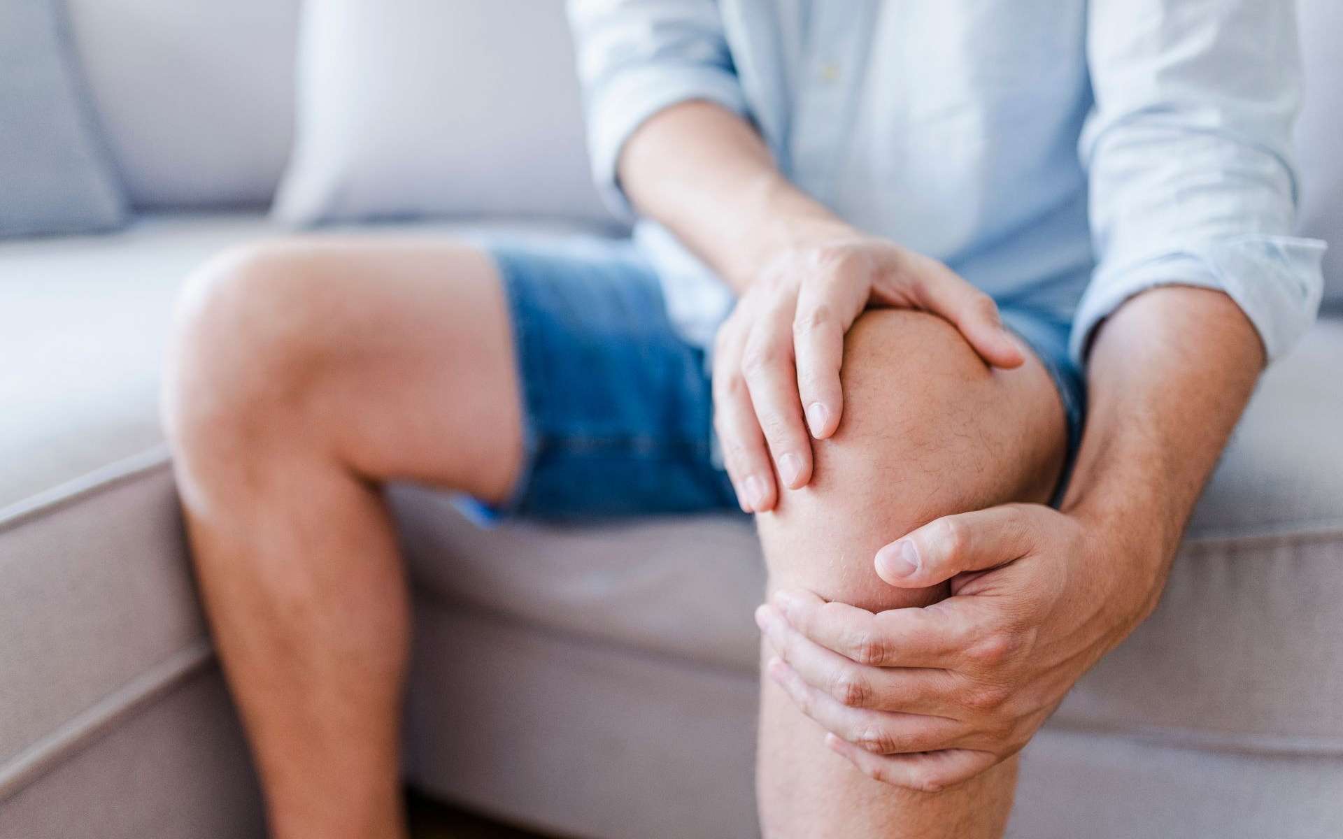 Une simple injection contre l'arthrose ? Des chercheurs ont créé un biomatériau aux effets spectaculaires pour le réparer