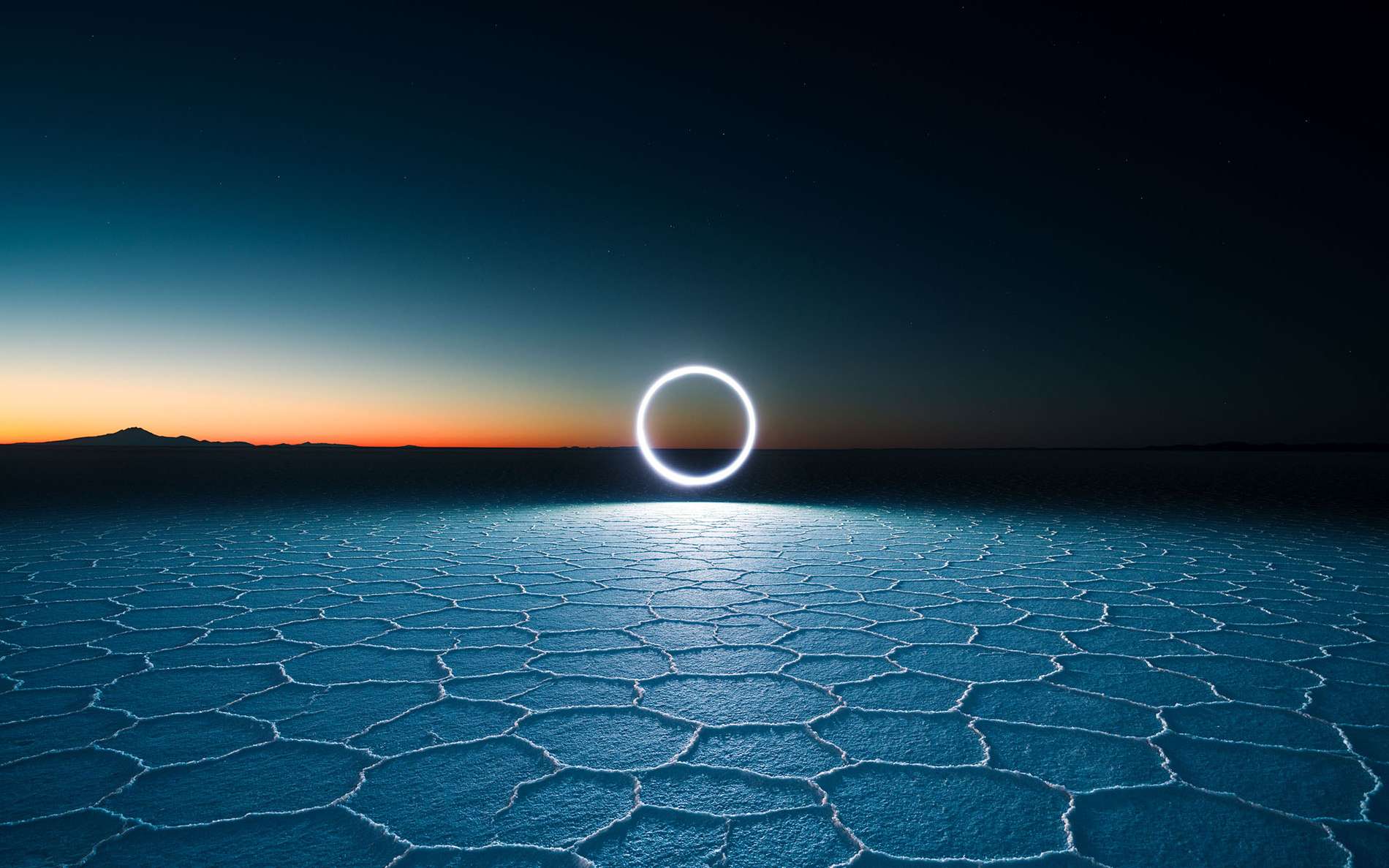 Regardez ces cercles de lumière dans le ciel : non, ce n'est pas un phénomène naturel
