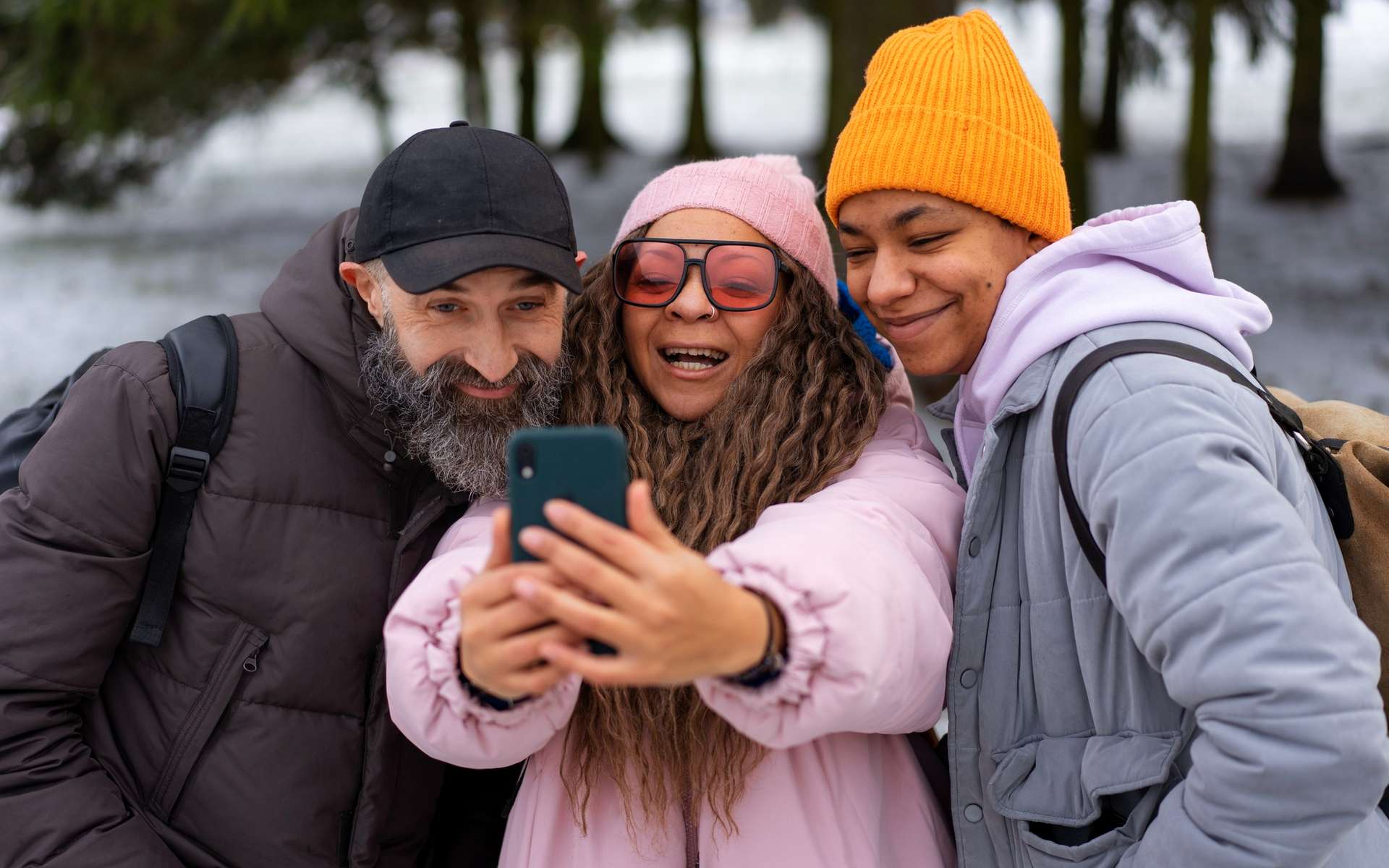 Holafly eSIM illimitée : la solution pour voyager en famille sans frais de roaming