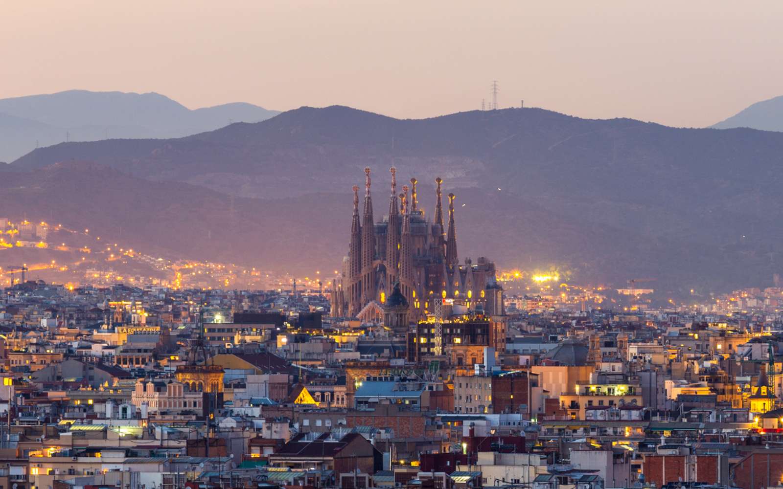 Un siècle après la mort de Gaudí, la Sagrada Família s’apprête enfin à vivre un jour historique