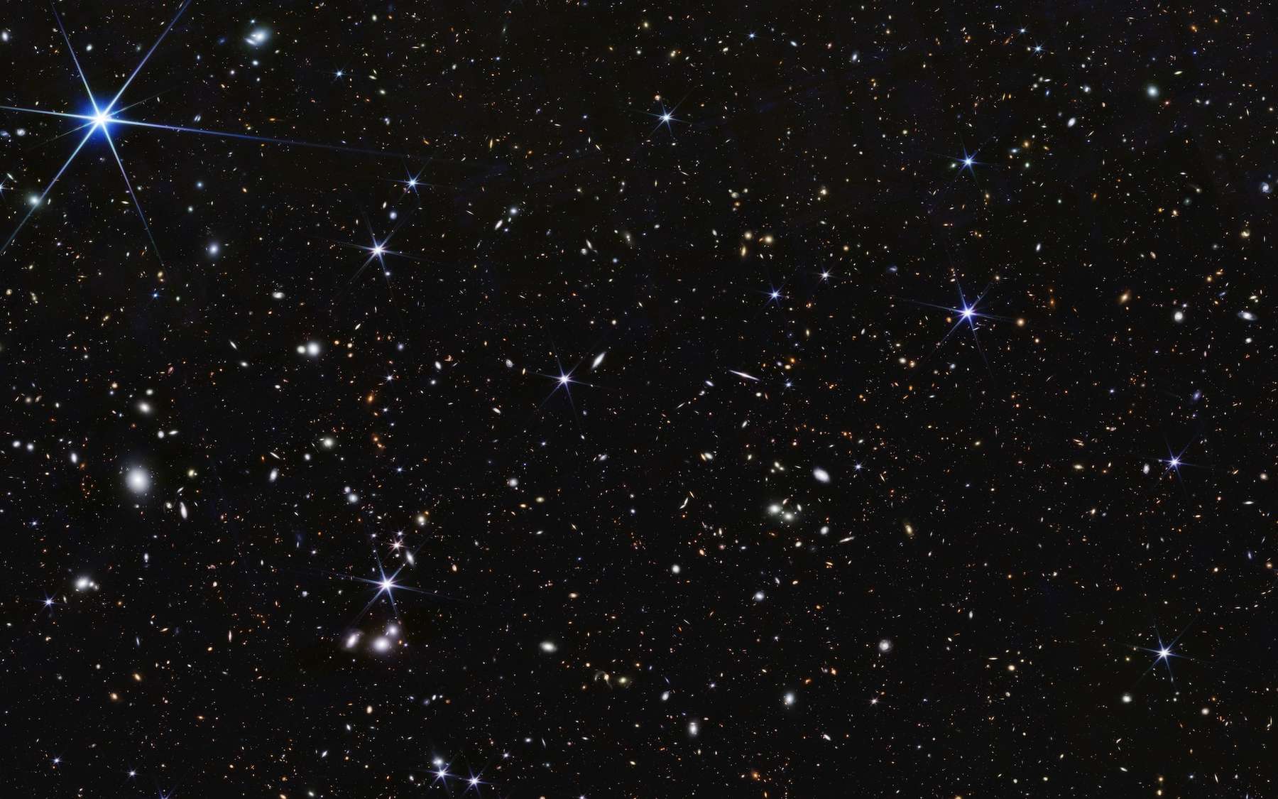 Voici la galaxie la plus lointaine jamais observée et ce qu’a vu le télescope James-Webb déconcerte les astronomes