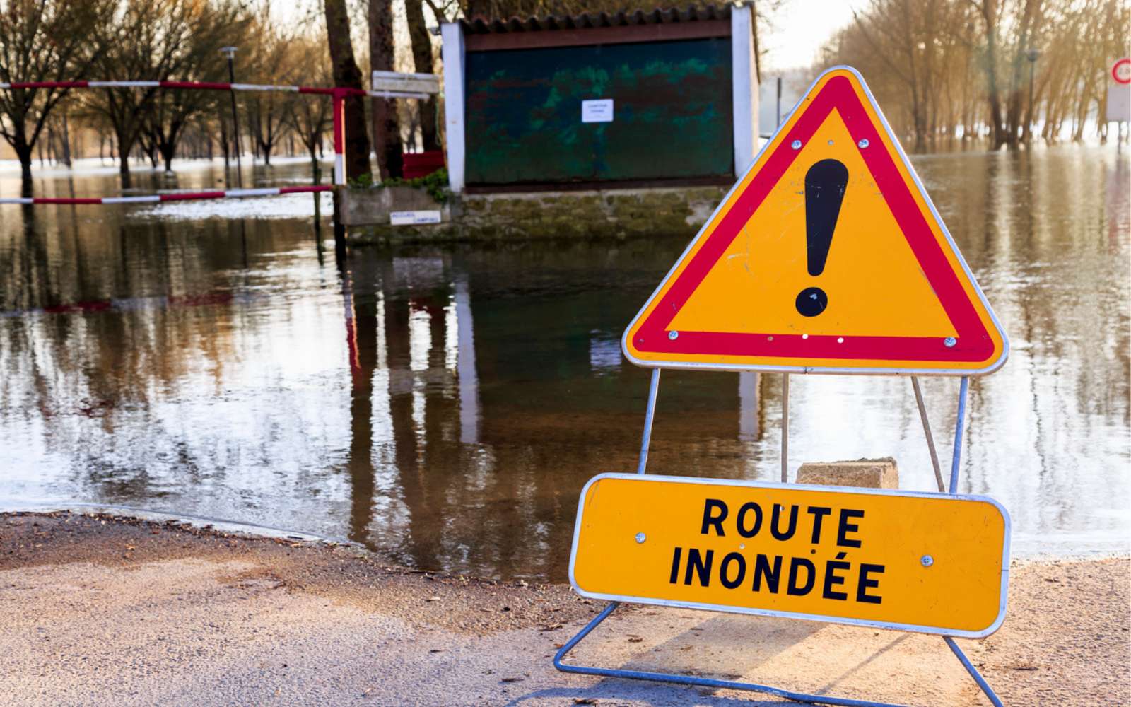 Canicules, sécheresse, inondations : ces villes françaises menacées de devenir invivables