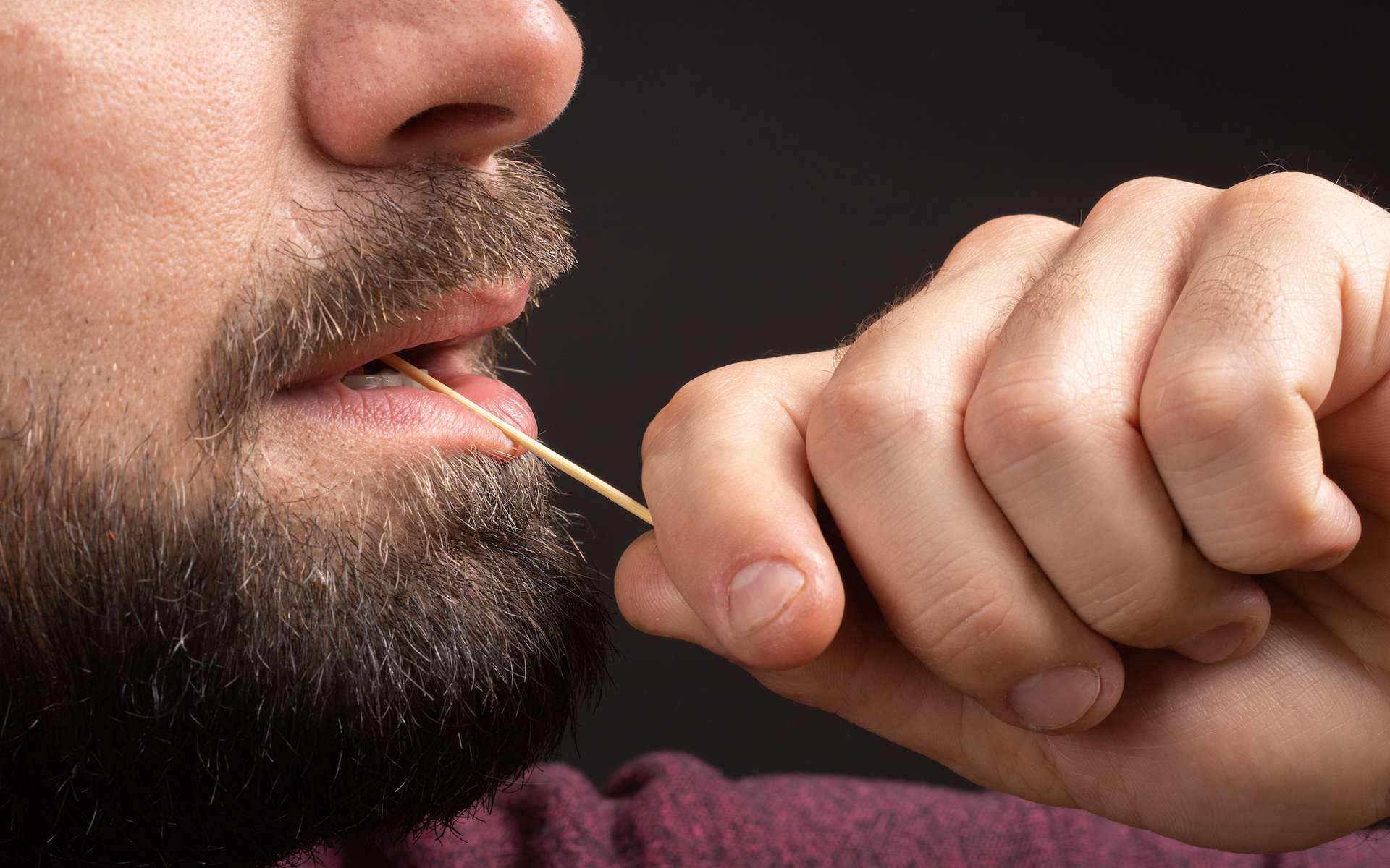 Patient bizarre : un cure-dent coincé au mauvais endroit provoquait des douleurs jusque dans sa jambe