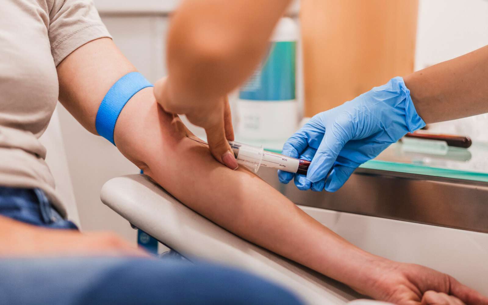 Alzheimer : ce simple facteur sanguin pourrait changer la donne pour votre mémoire