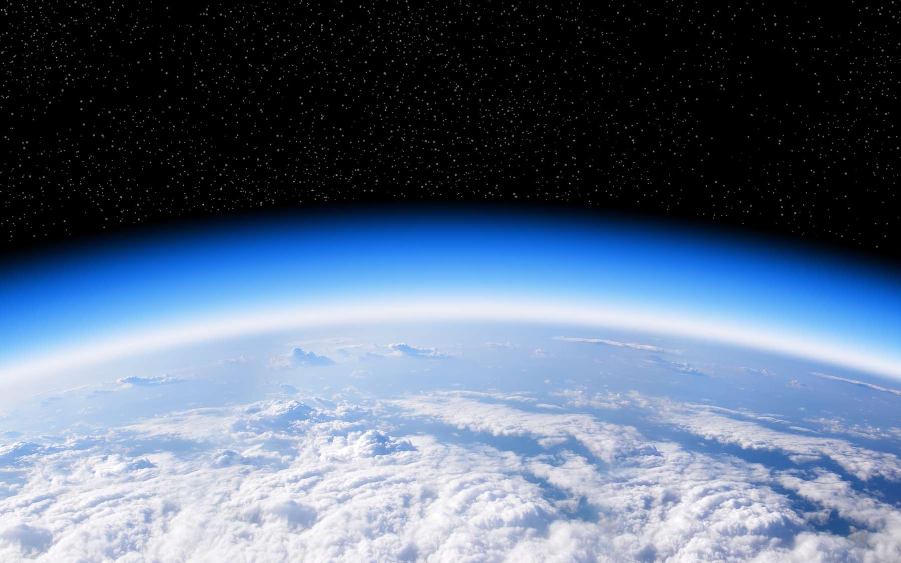 La couche d’ozone devrait être rétablie dans quelques décennies, selon les experts : alors pourquoi les UV montent-ils en Europe ?