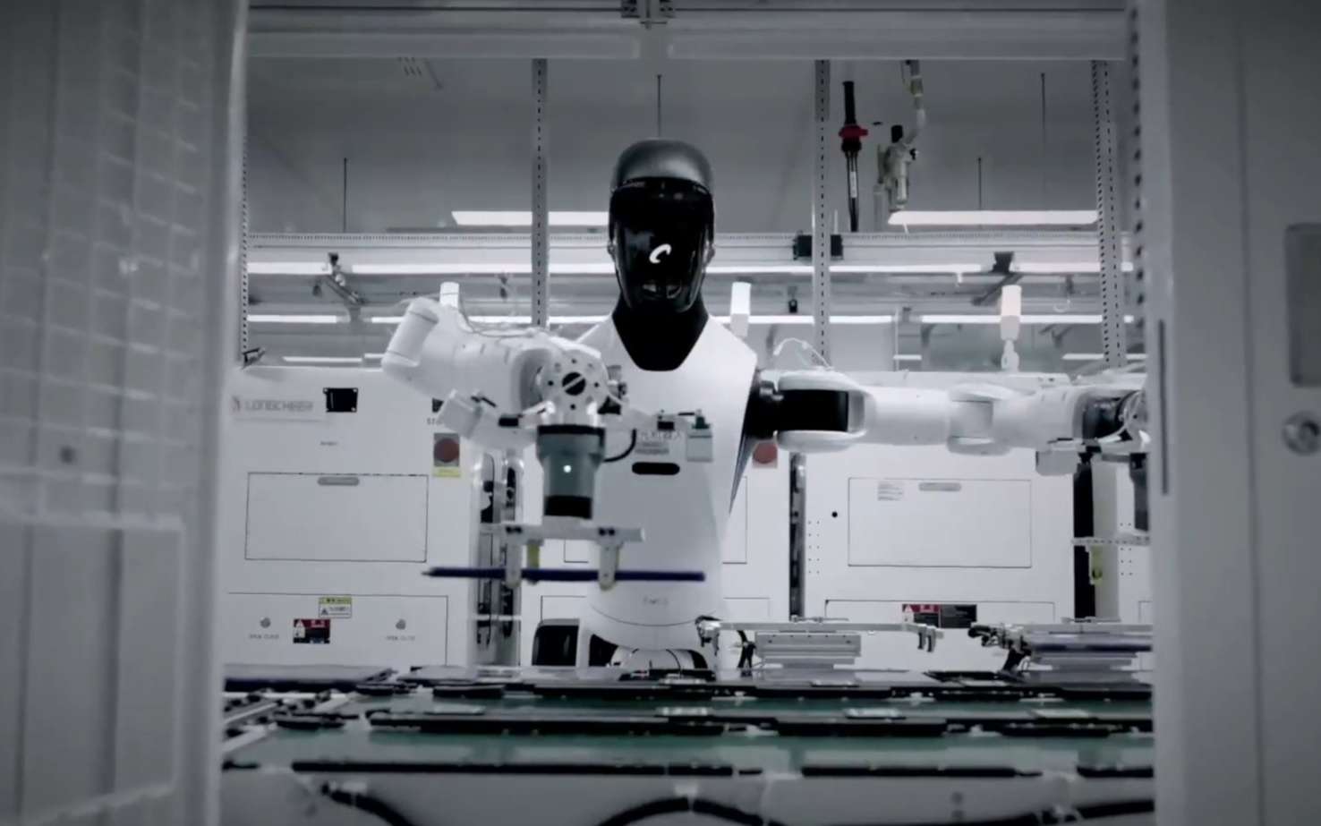 La Chine montre en live ses robots humanoïdes au travail dans une vraie usine : leur efficacité impressionne déjà