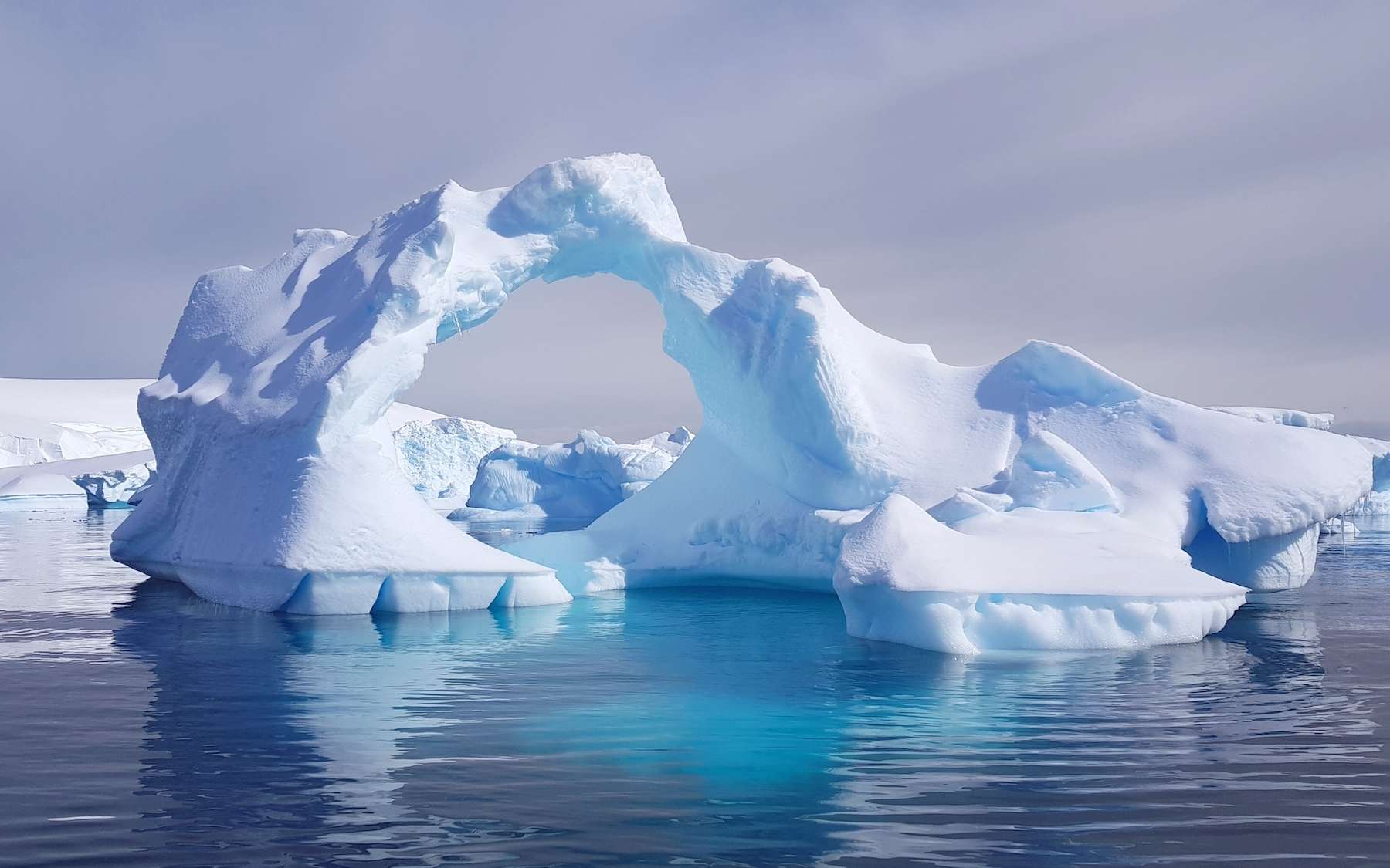 Ce que les chercheurs viennent de trouver sous l'Antarctique devrait inquiéter les côtes du monde entier