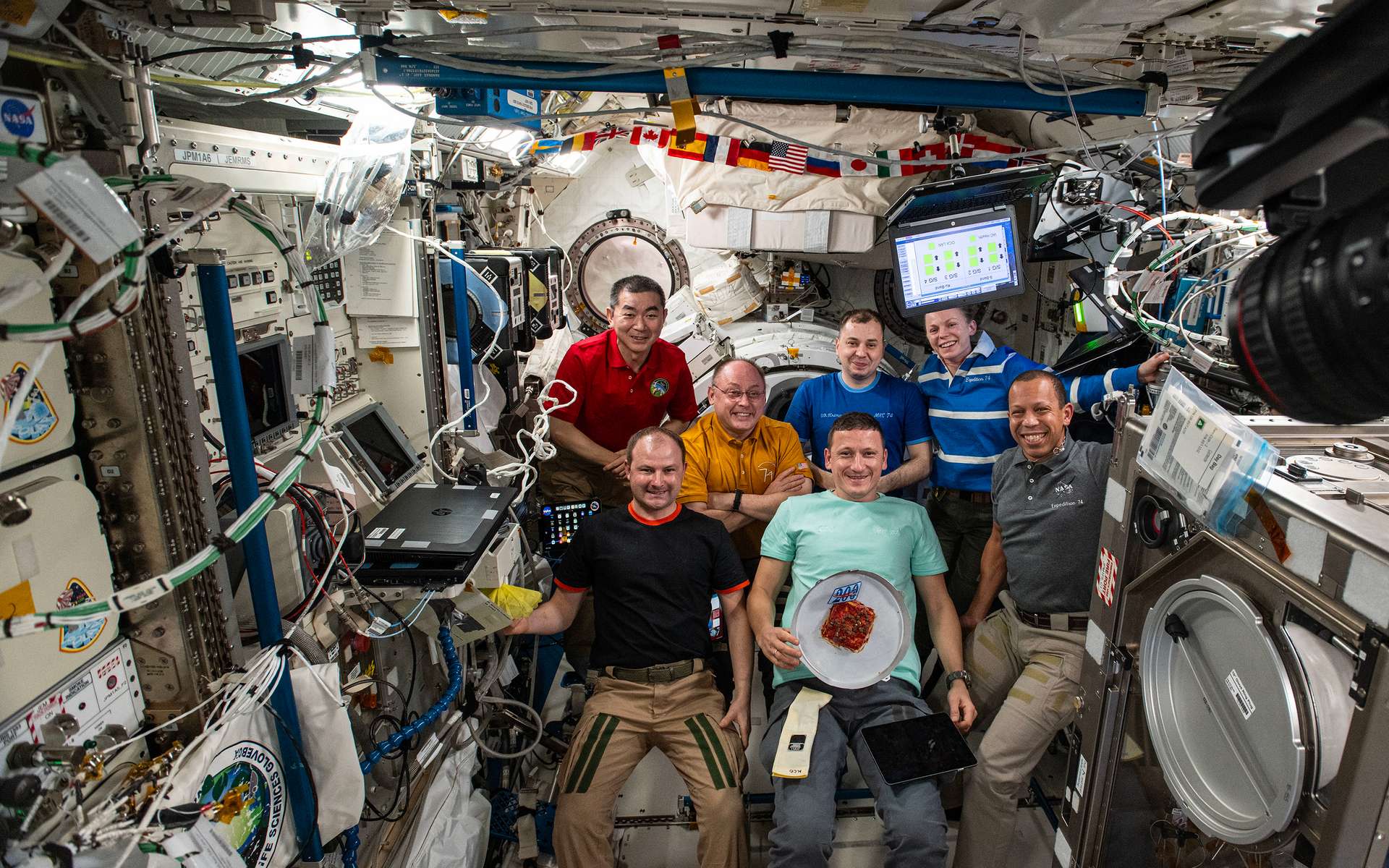 La Nasa envisage un retour d'urgence de 4 astronautes à bord de la Station spatiale : ce que l'on sait (et ce qui inquiète)