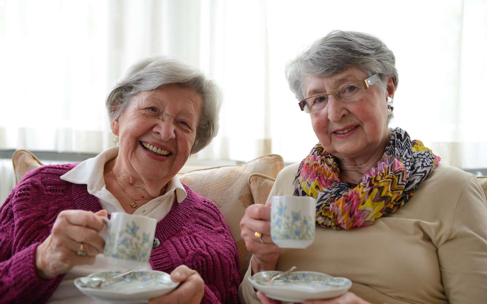 Une habitude du matin observée sur 10 000 femmes révèle un effet insoupçonné sur la densité osseuse