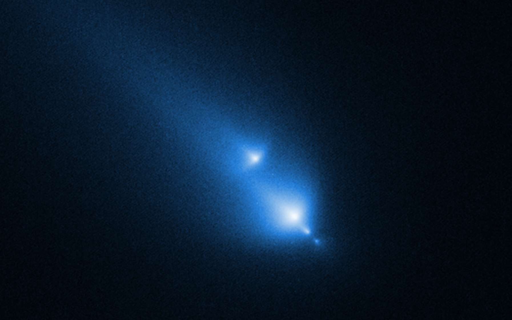 Hubble observe l'improbable, une comète se fragmente au moment exact de l'observation : « c'était vraiment exceptionnel »