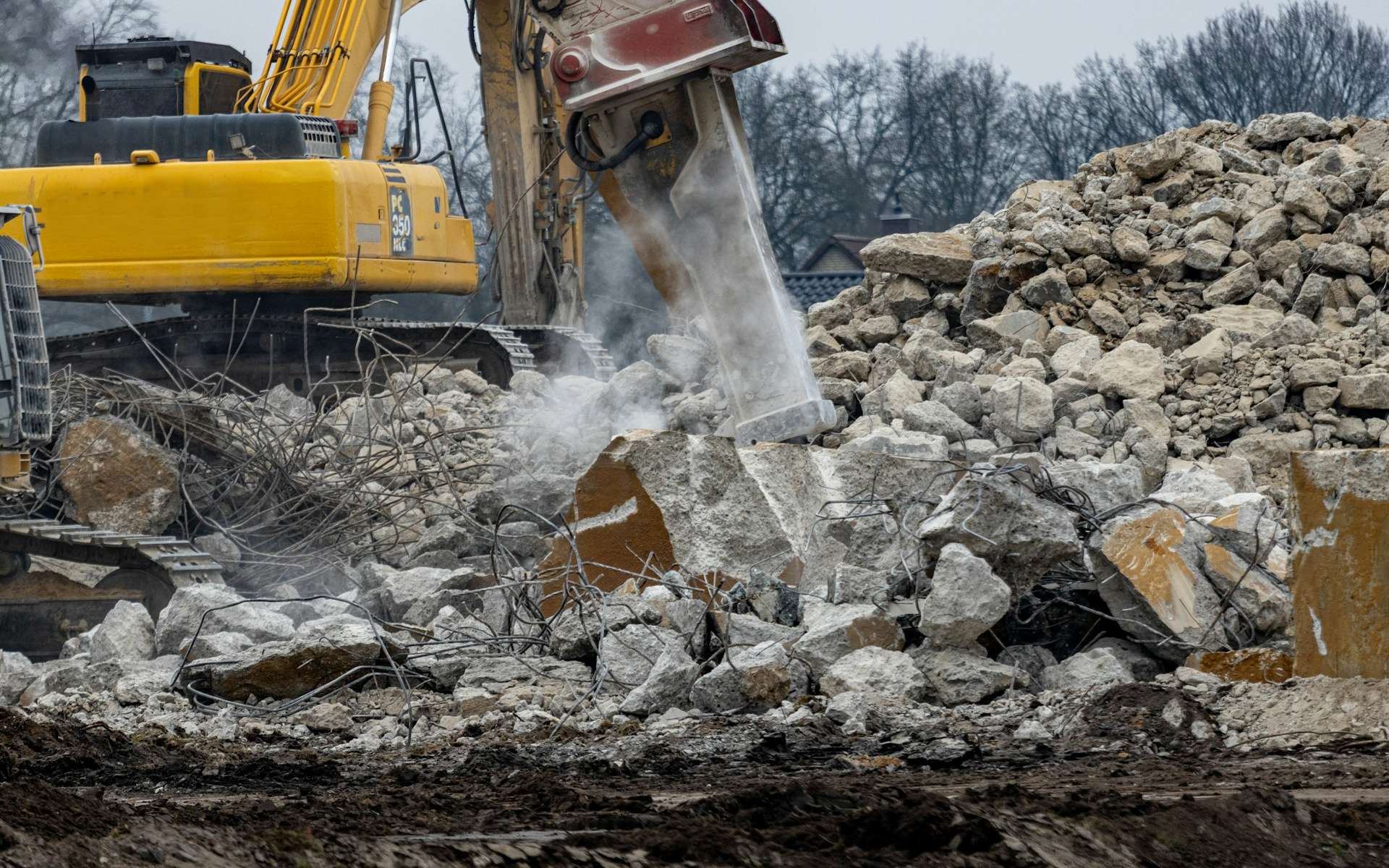 Déchets du bâtiment : pourquoi la filière du réemploi patine ?