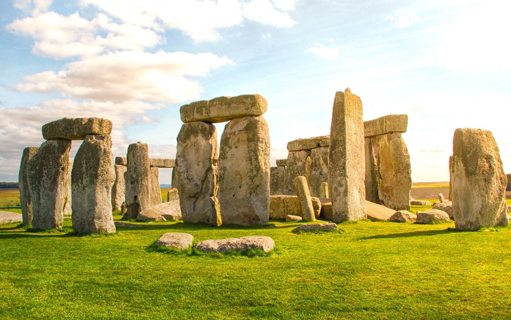 Stonehenge : le mystère de ses pierres déplacées trouve enfin une explication