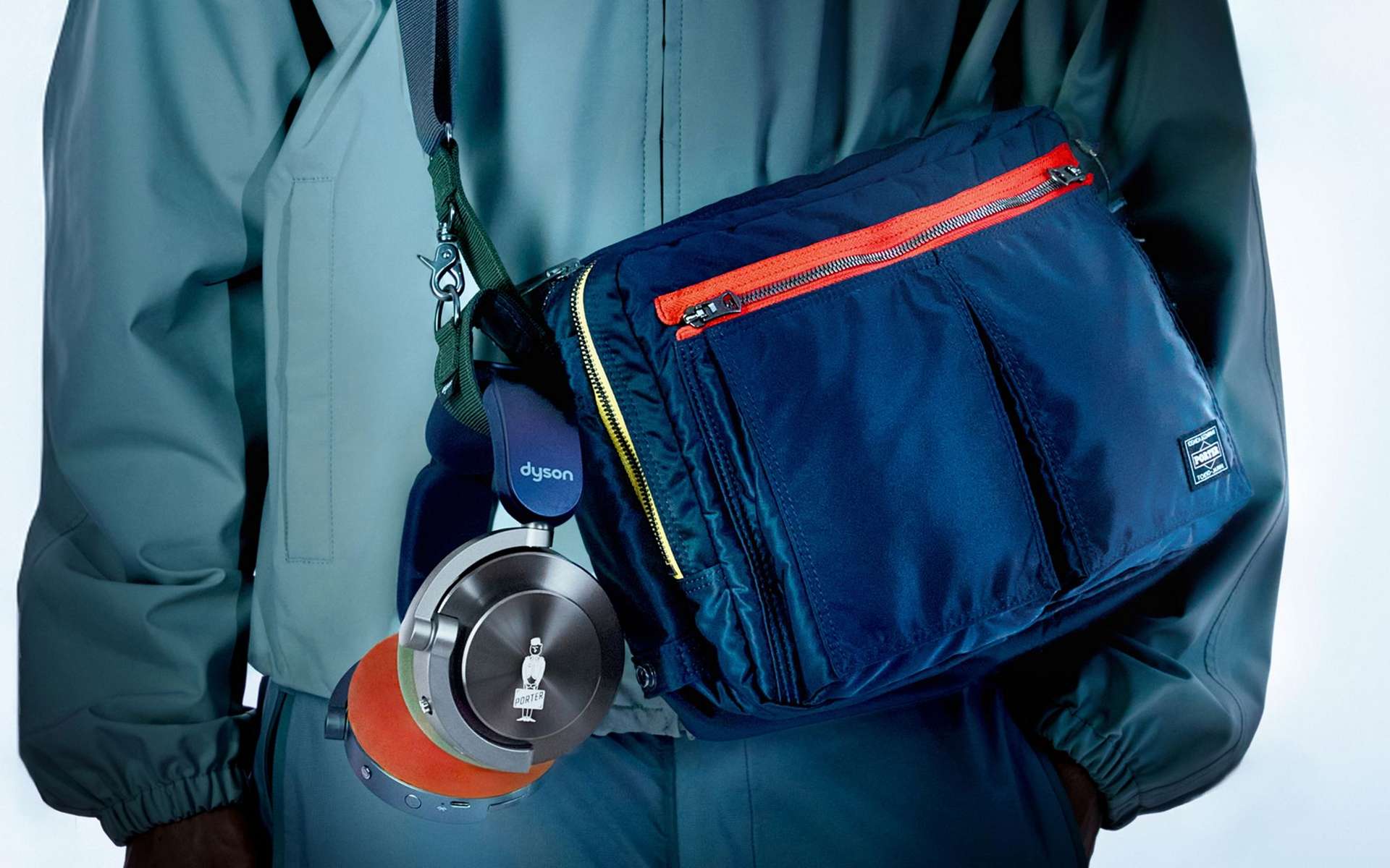 Dyson OnTrac x Porter : l'alliance surprenante entre haute technologie et artisanat japonais pour un casque hors norme