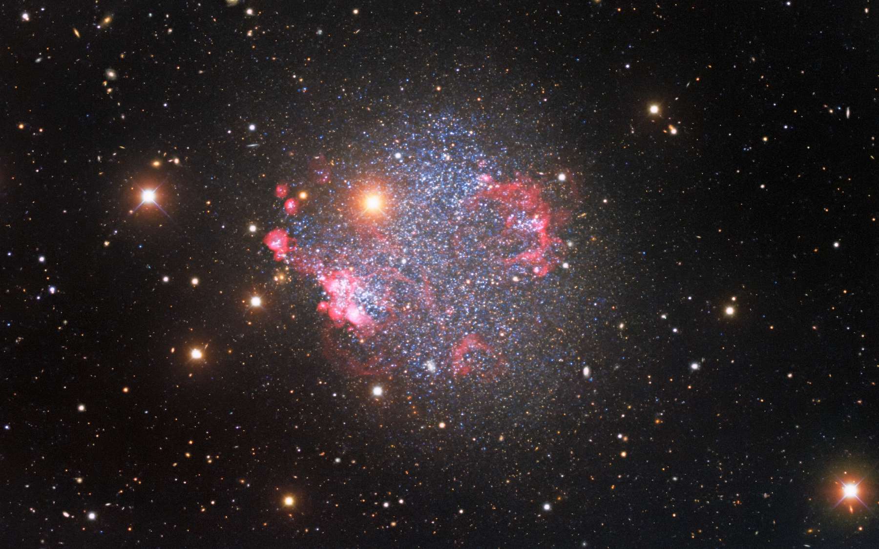 Le télescope James-Webb surprend les astronomes : des étoiles primitives formaient déjà de la poussière !