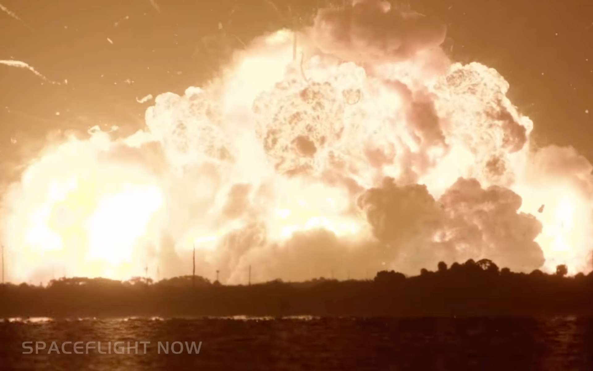 Un nouvel échec : la fusée Blue Origin explose de façon spectaculaire avant son décollage à Cap Canaveral