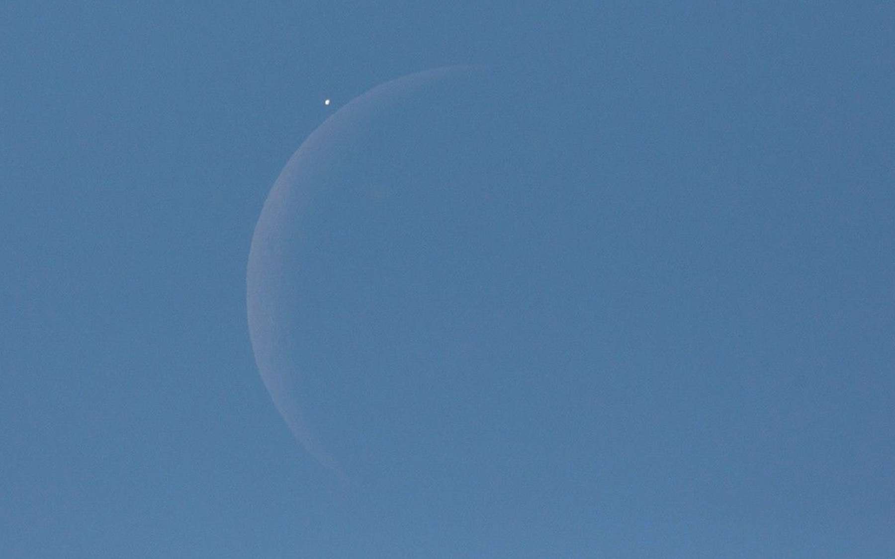 Levez les yeux demain soir : Vénus et la Lune vont offrir un superbe spectacle
