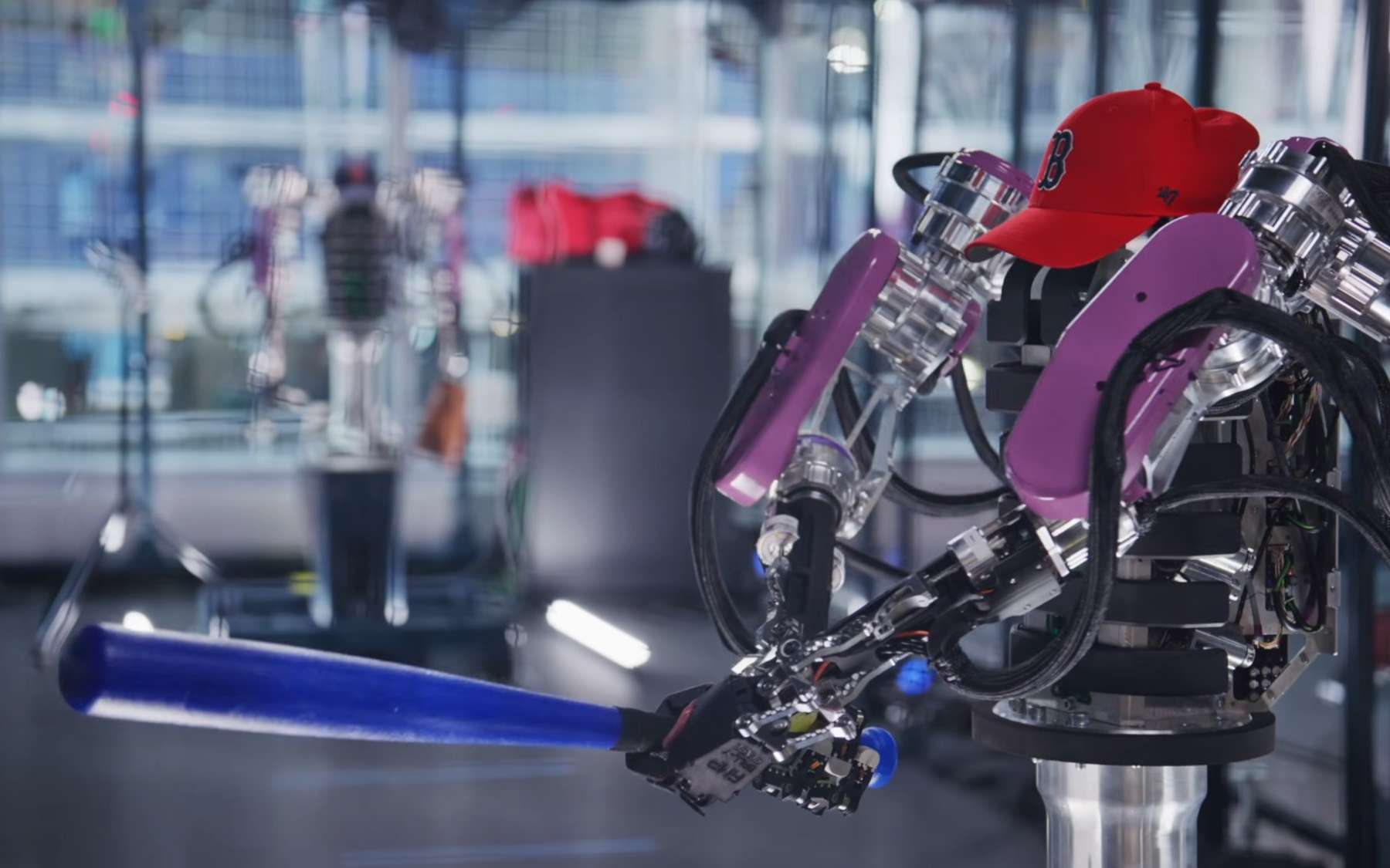 Il lance, attrape et frappe comme un joueur de baseball : ce robot montre ce qui change dans la robotique
