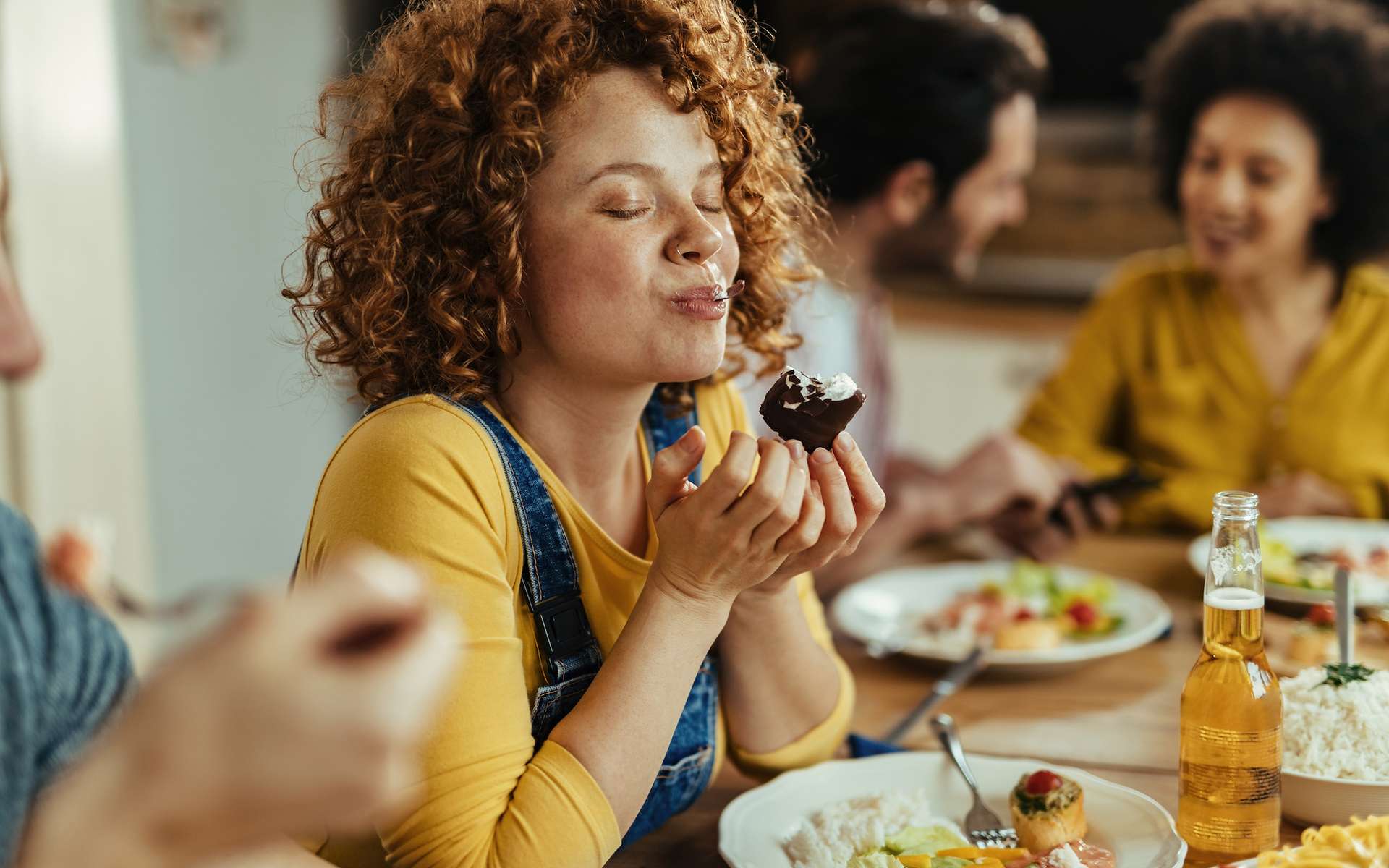Une envie bien connue a enfin une explication : pourquoi il reste presque toujours une place pour le dessert