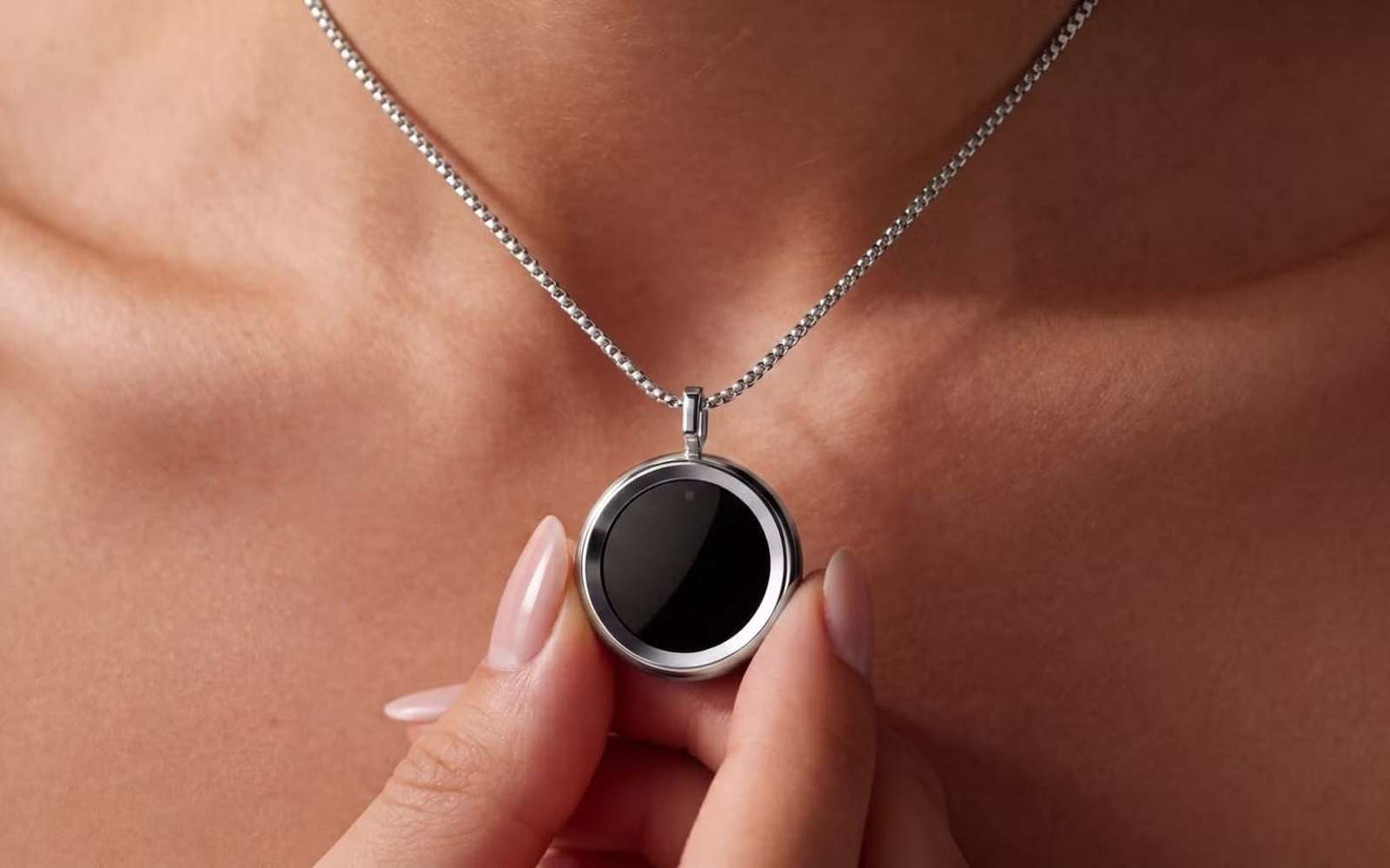 L'accessoire malin de l'été ? Ce bijou vous alerte quand les UV deviennent risqués