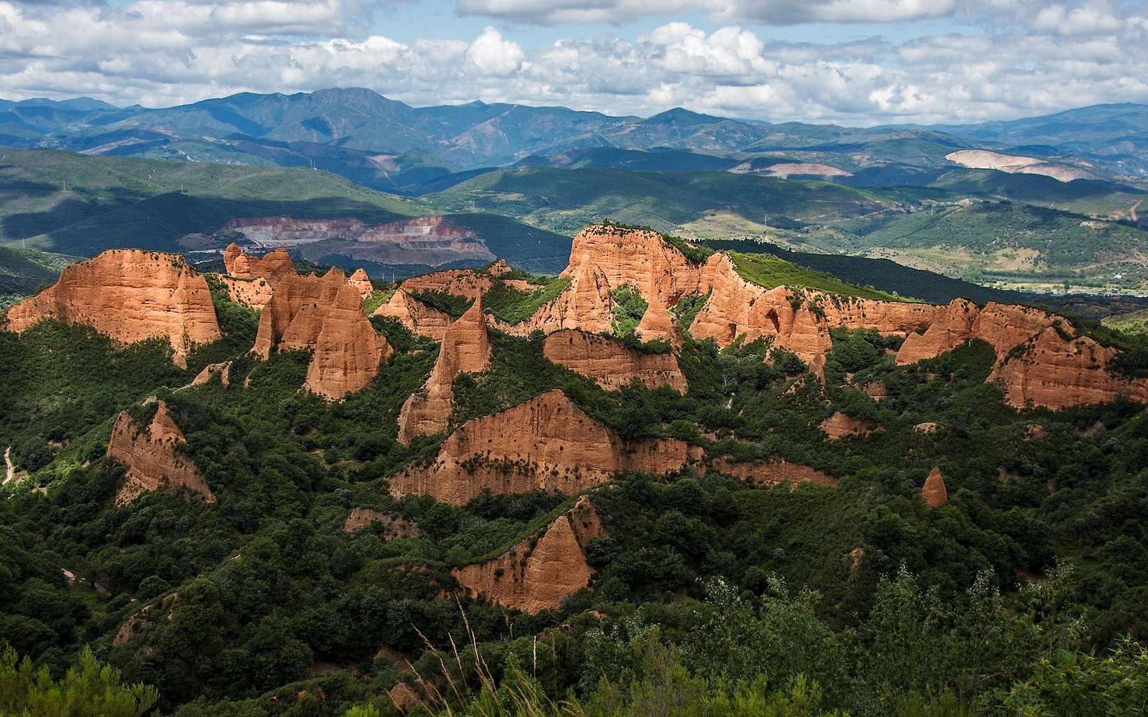 Découverte exceptionnelle de mines romaines cachées dans les Pyrénées depuis 1 700 ans