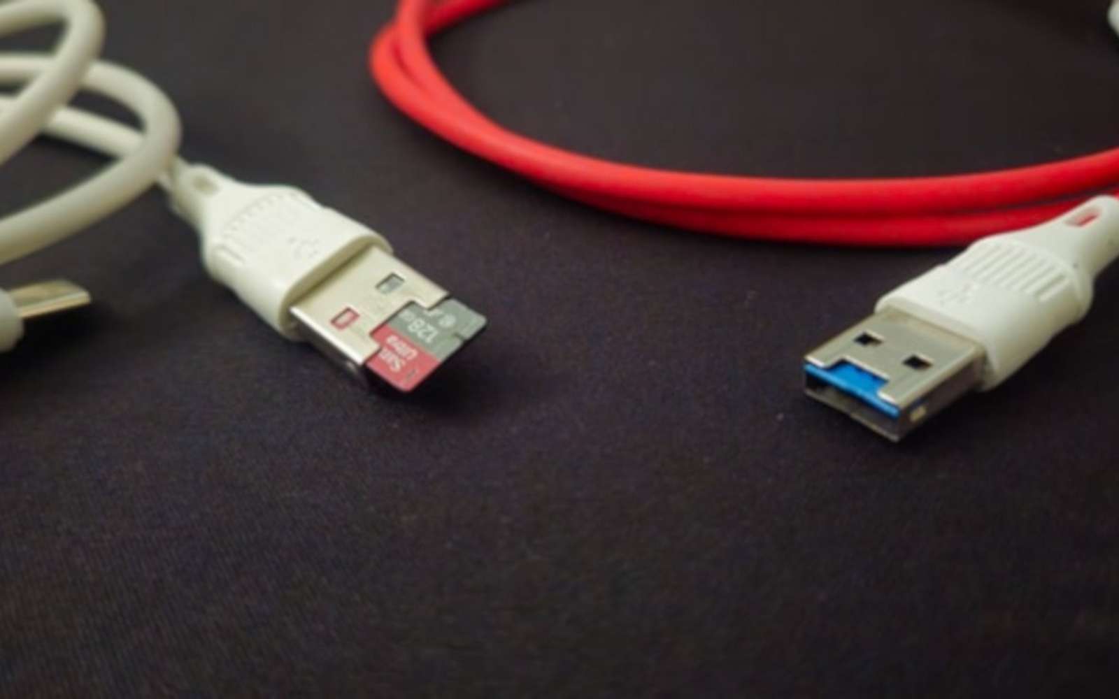 Banal et pourtant dangereux : ce câble USB renferme un terrible piège