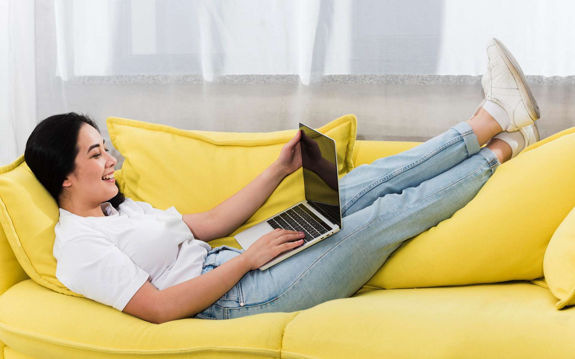 ExpressVPN : 73 % de remises, 4 mois offerts et eSIM gratuite pendant le Black Friday