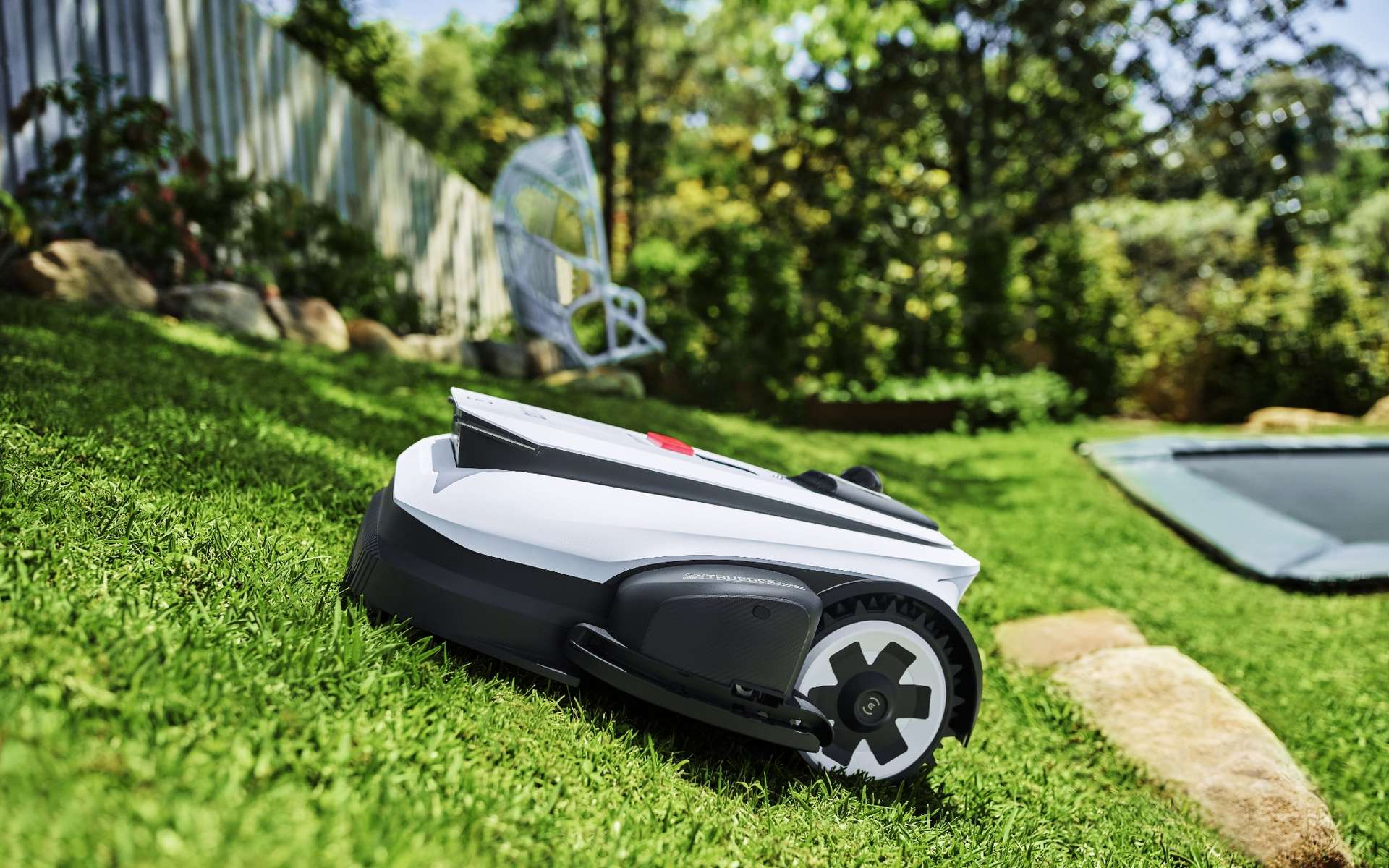 Nouveaux robots Ecovacs 2026 : tout savoir sur la gamme Ultramarine, Goat et Winbot (prix et dates de sortie)