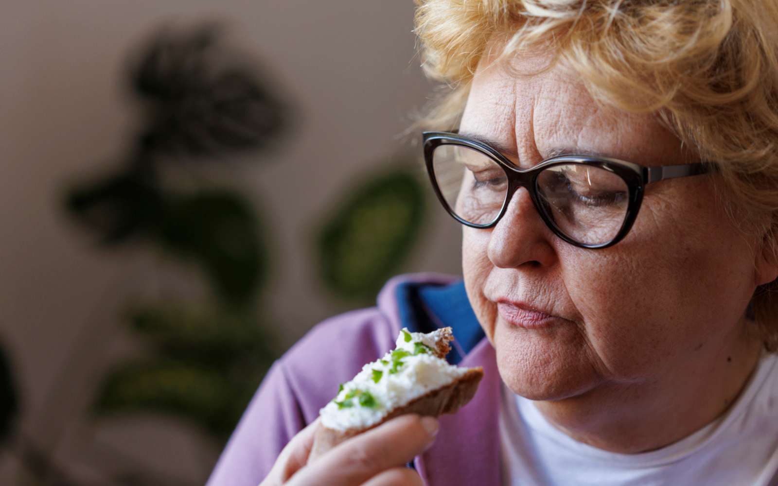 Consommé depuis toujours en France, ce fromage gras pourrait réduire le risque de démence, selon une étude