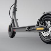 Les nouvelles trottinettes électriques Mi Electric Scooter de Xiaomi offrent une autonomie comprise entre 45 et 20 km. © Xiaomi
