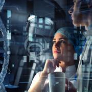 L’ingénieur biologiste utilise les nouvelles technologies pour élaborer de nouvelles techniques de recherches scientifiques. © Sergey Nivens, Fotolia.