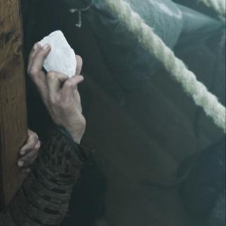 A pedra-do-sol que tanto intriga os cientistas aparece até na série Vikings. © Canal de História