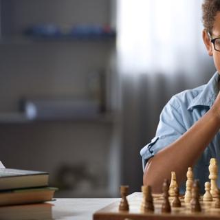 Não, jogar xadrez não torna você mais inteligente. © motortion, Adobe Stock