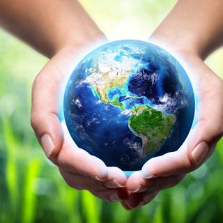 Ao observar outras pessoas fazendo a coisa certa, podemos ser inspirados a fazer o mesmo. © Romolo Tavani, Shutterstock