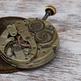 Desde meados da década de 1950, os relógios atômicos estabeleceram o tempo atômico internacional como referência global. © Cor, Pixabay, DP