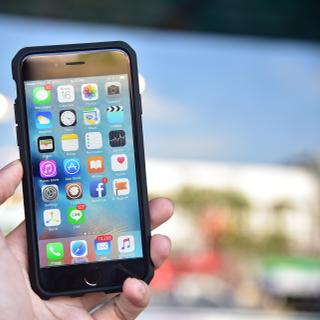 La durée de la garantie est un critère essentiel lors de l’achat d’un smartphone reconditionné. © attapontom, Pixabay