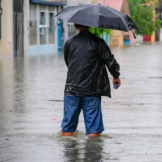 A chuva continuará a cair abundantemente esta semana, antes de uma ligeira melhoria. © Cherish, Adobe Stock