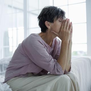 Você pode realmente melhorar seu moral em apenas alguns minutos? Os investigadores testaram esta ideia com milhares de participantes num dos maiores ensaios de intervenções psicológicas online. © Dmytro Hai, Adobe Stock