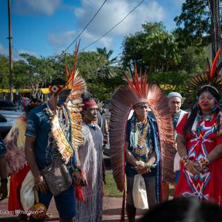 À la COP 30, ces représentants des peuples autochtones veulent&nbsp;faire entendre leur&nbsp;voix pour l'avenir de la planète. ©&nbsp;Lucien Richardson,&nbsp;COP 30